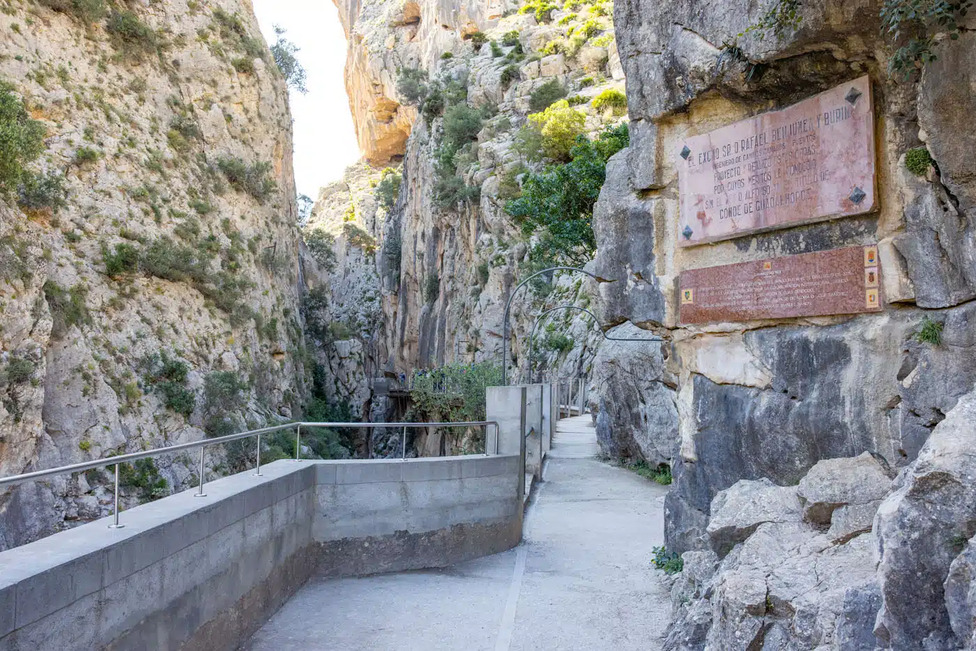 Caminito del Rey Signs